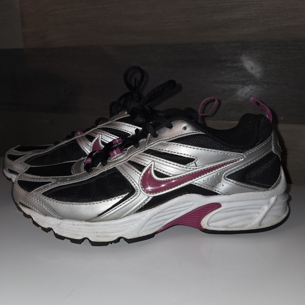 Nike Women's Silver, Black and Pink Athletic Shoes